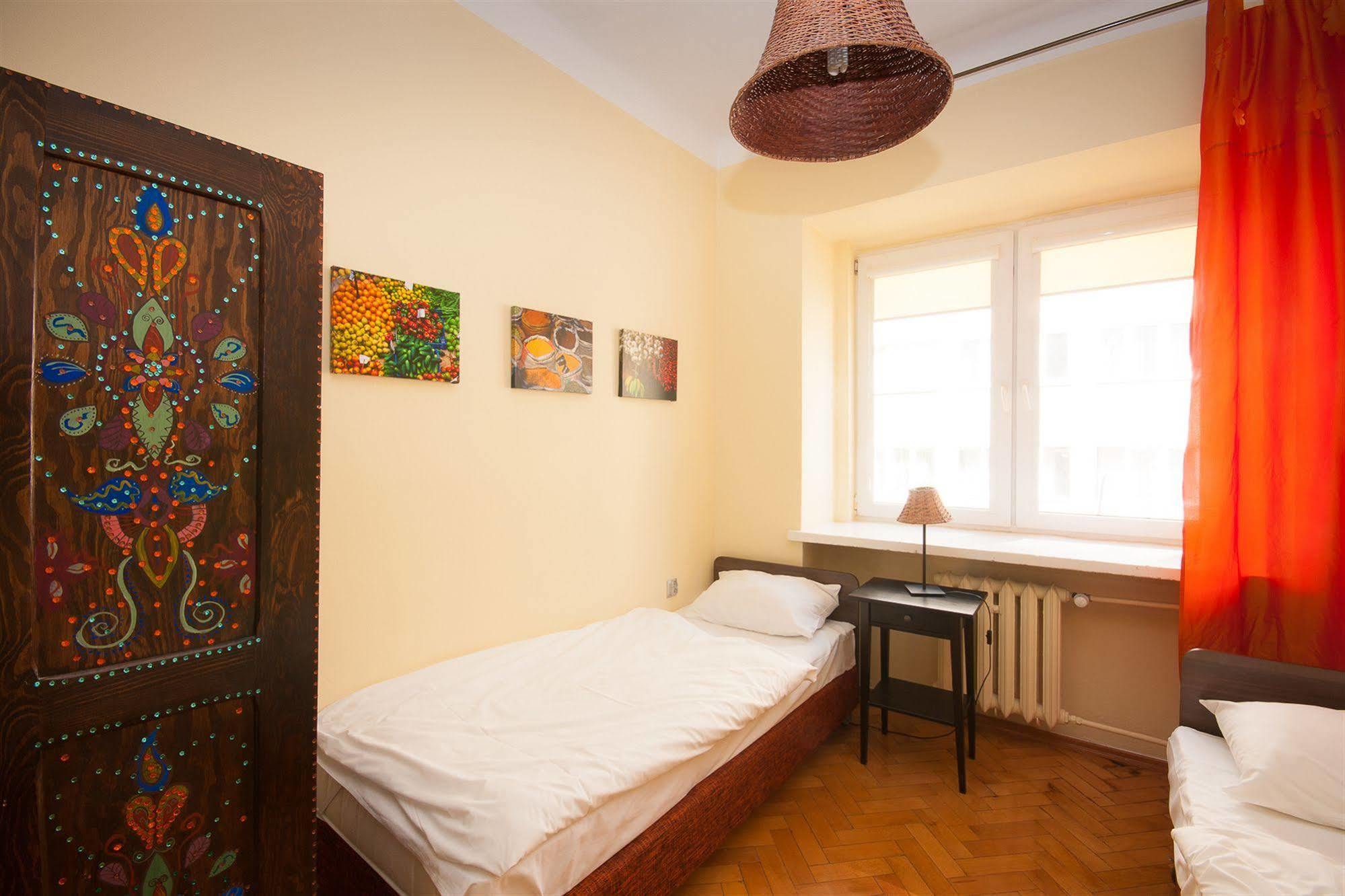 Hostal Helvetia Center And Old Town Varsovia