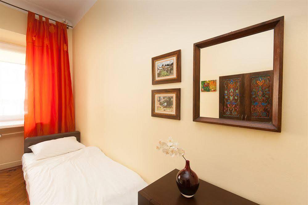 Helvetia - Private In Center And Old Town Hostal Varsovia
