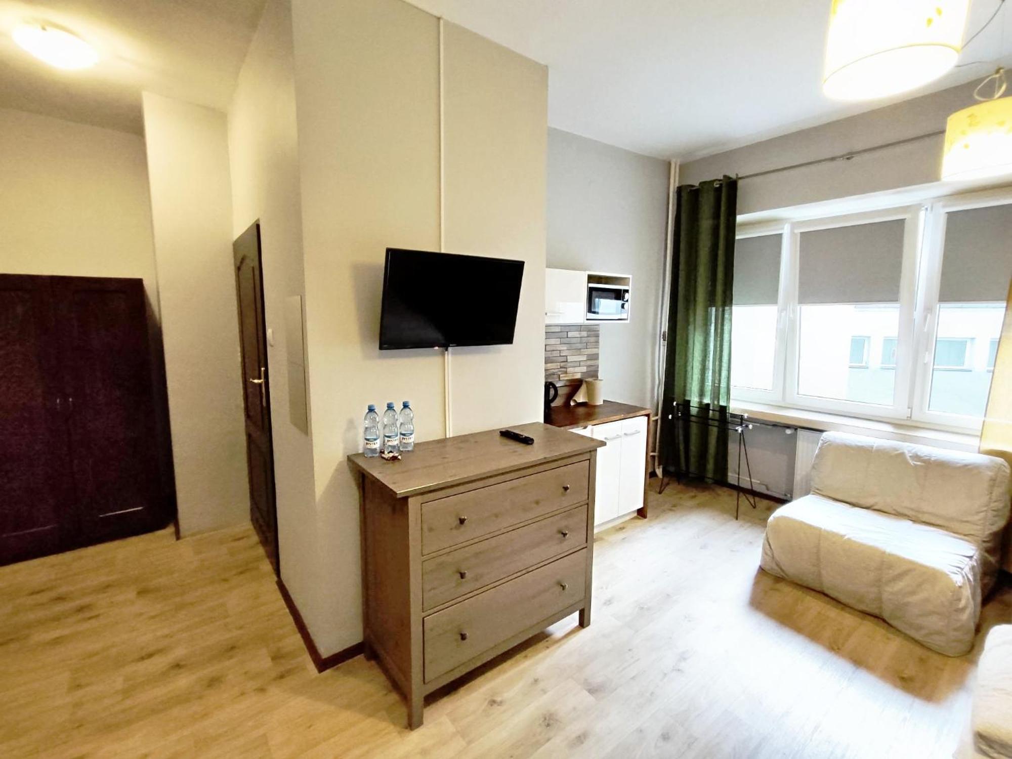Hostal Helvetia - Private In Center And Old Town Varsovia