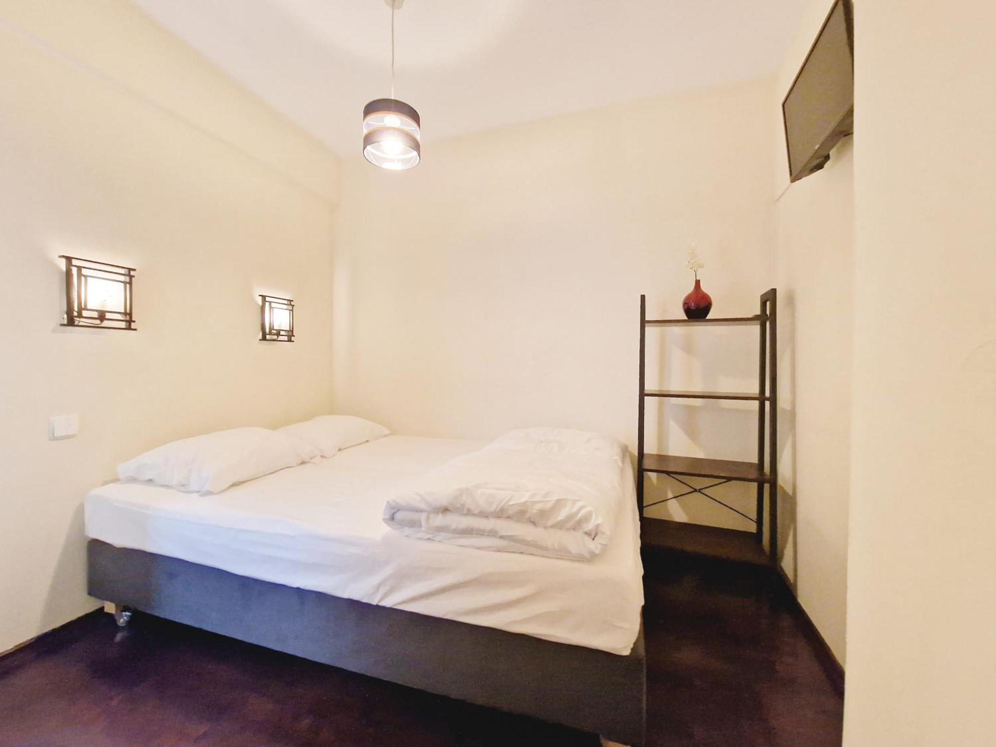 Helvetia - Private In Center And Old Town Hostal Varsovia